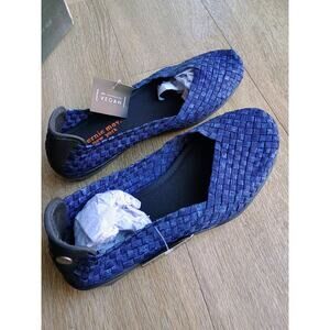 New in box Bernie Mev catwalk woven ballet flats darkblue comfort memoryfoam